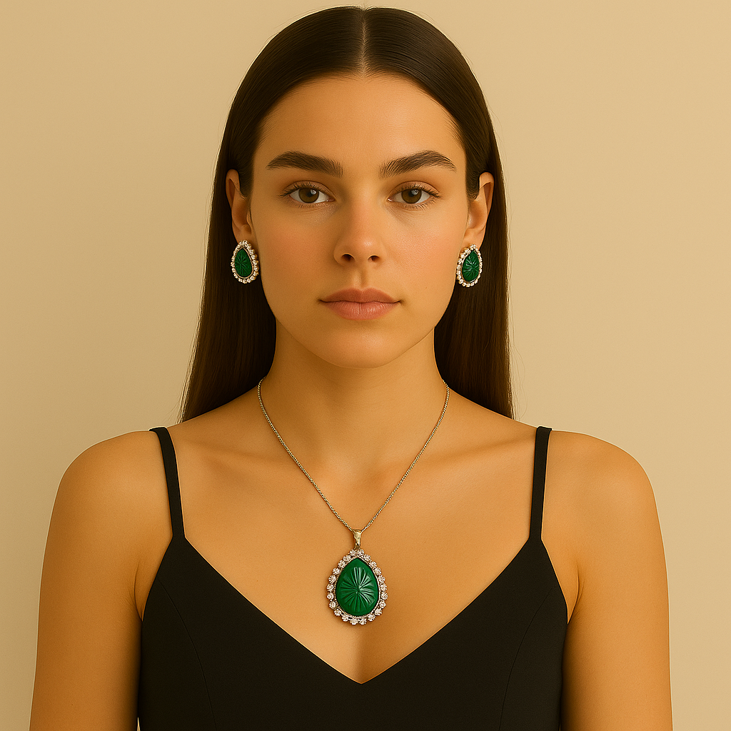 Elegant Green Teardrop Pendant Set