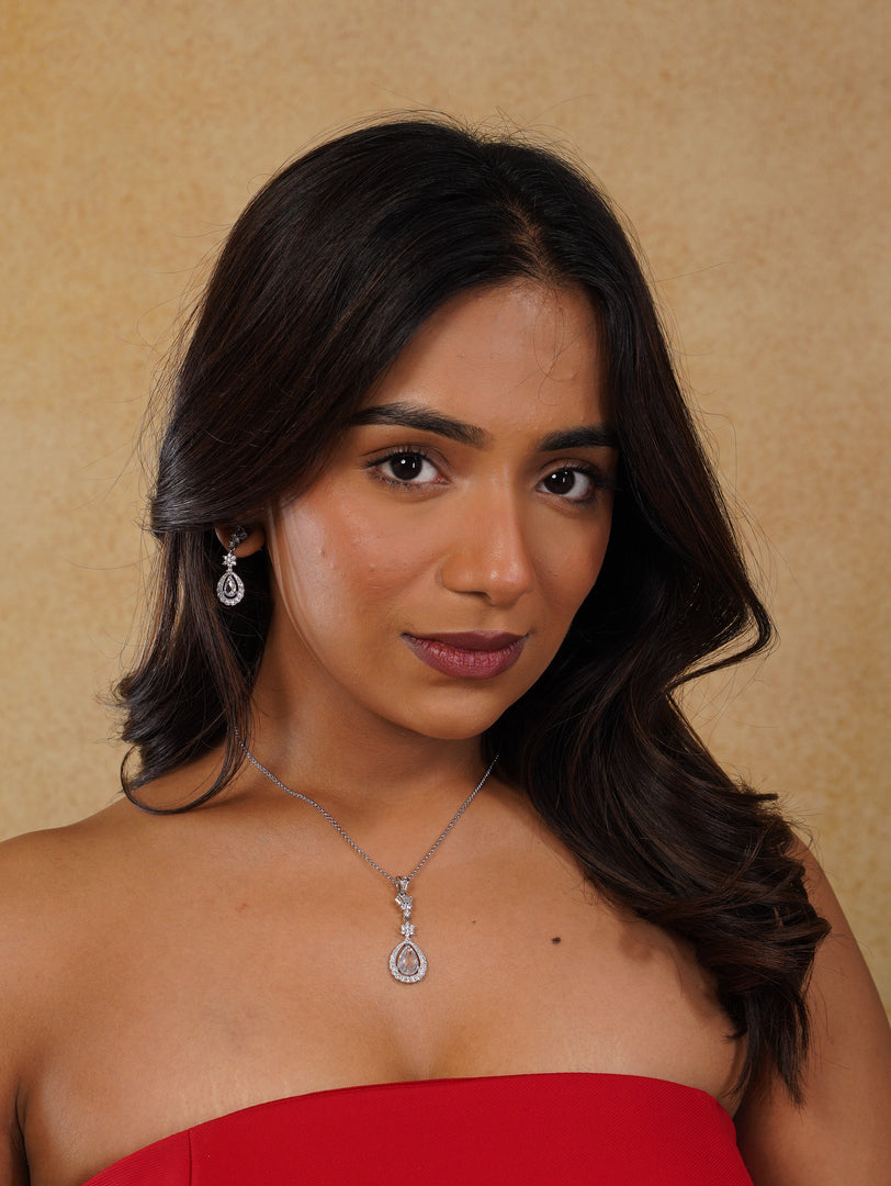 Oval Shaped Silver Zircon Pendant Necklace With Earrings