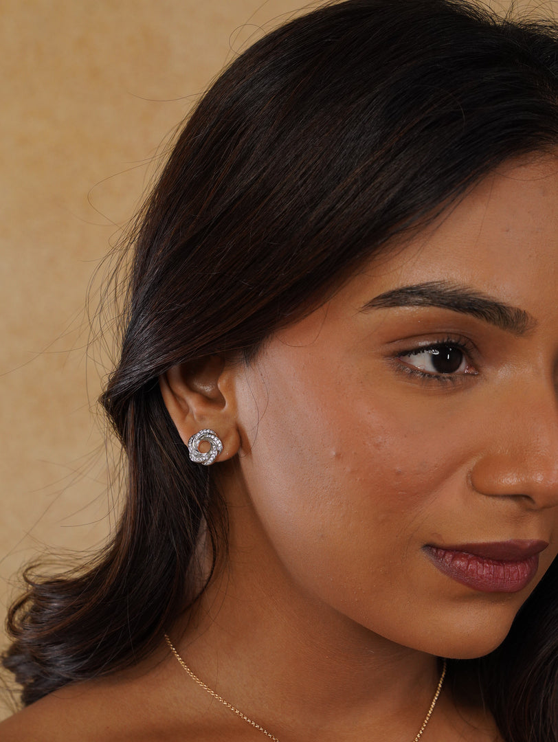 Eternal Loop Necklace With Earrings