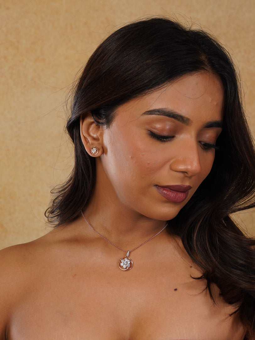Flower Pendant Necklace With Earrings
