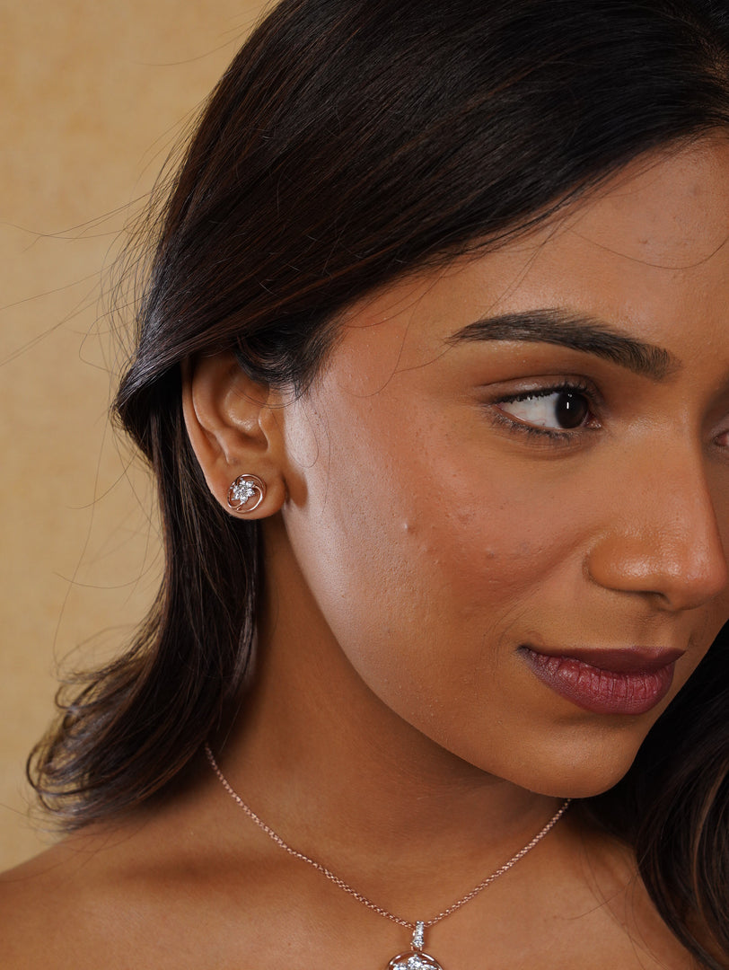 Flower Pendant Necklace With Earrings