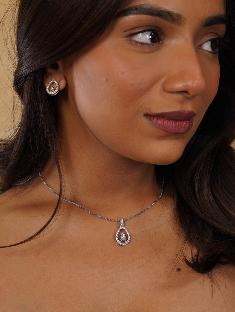 Oval Shaped Zircon Pendant With Earrings