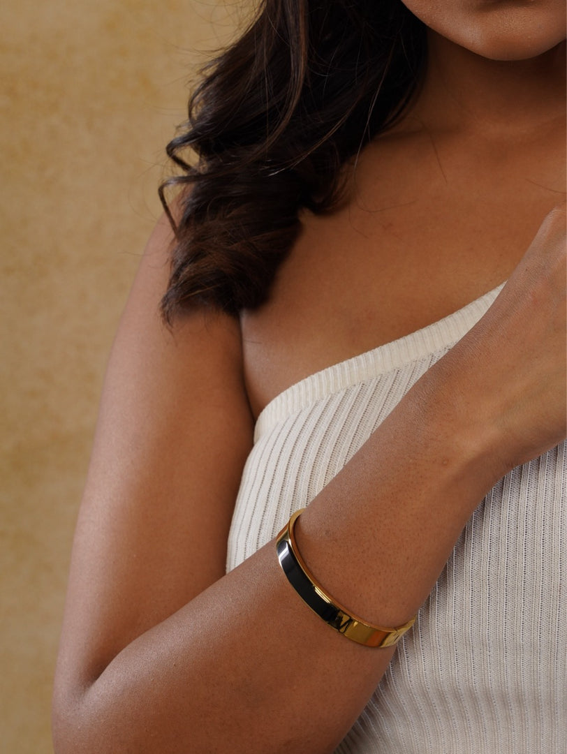 Noir & Gold Harmony