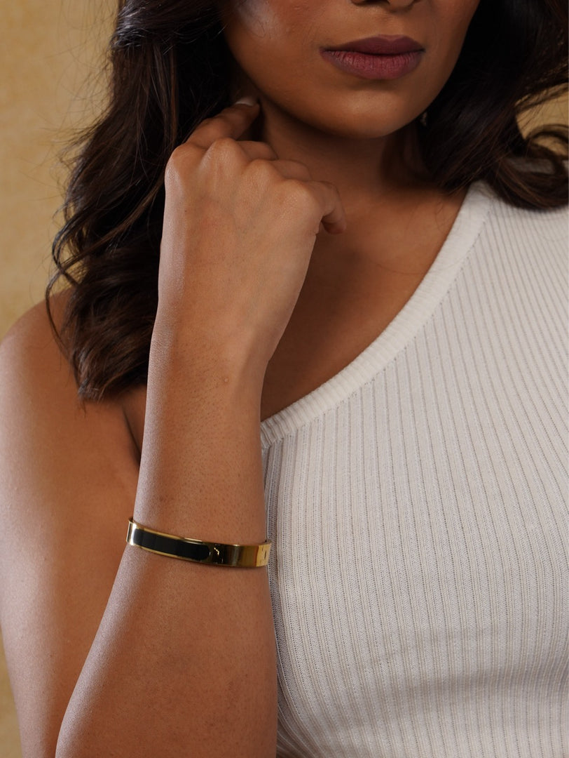 Noir & Gold Harmony