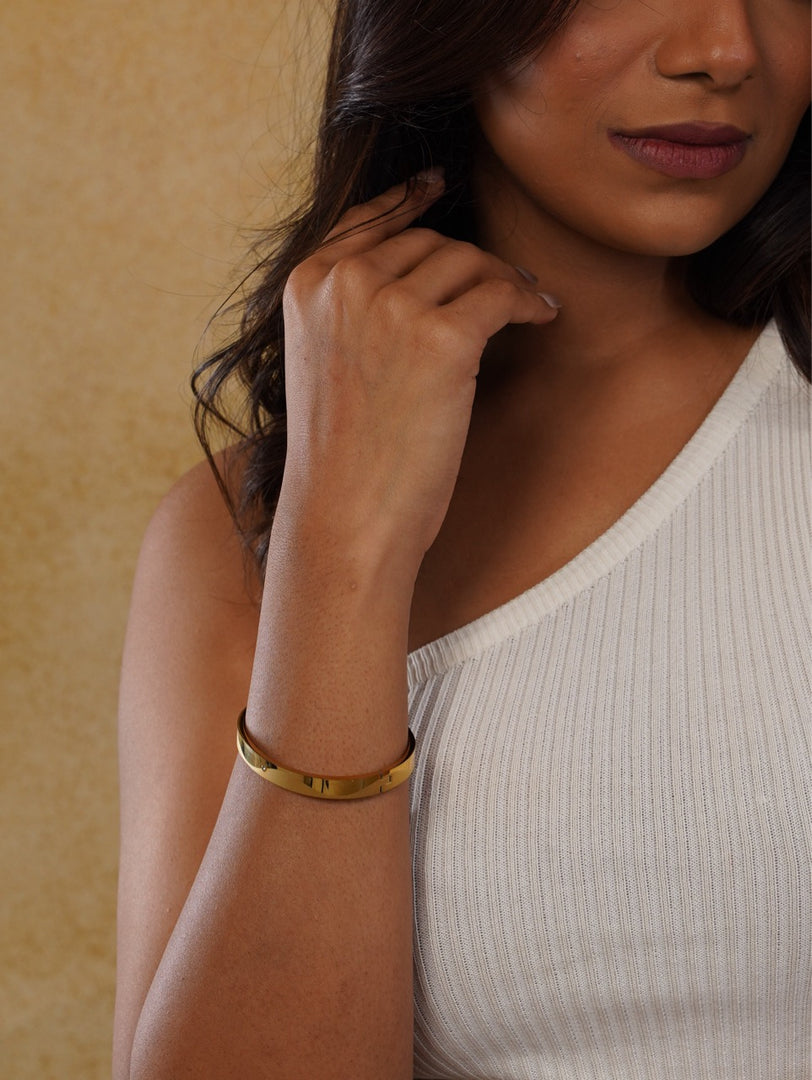 Golden Aura Bangle