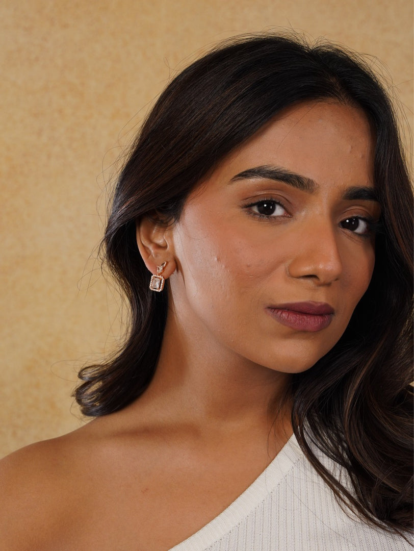 Vihaan Elegance: Rose Gold Sparkle