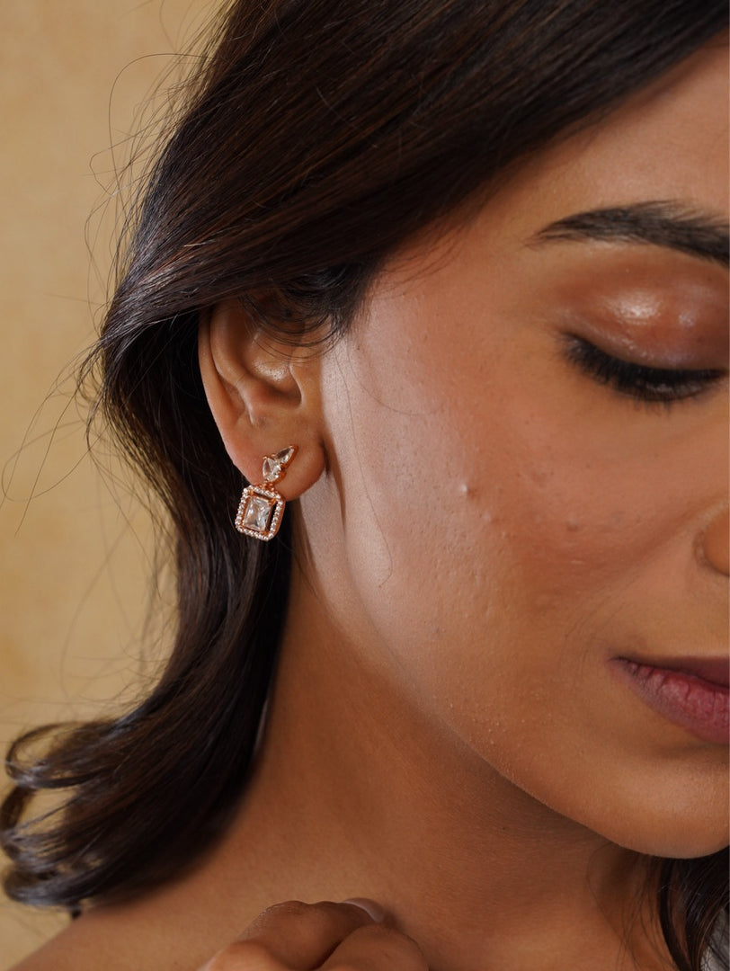 Vihaan Elegance: Rose Gold Sparkle