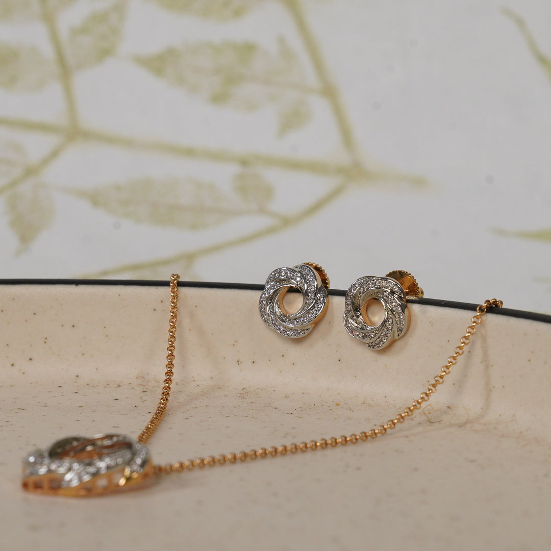 Eternal Loop Necklace With Earrings