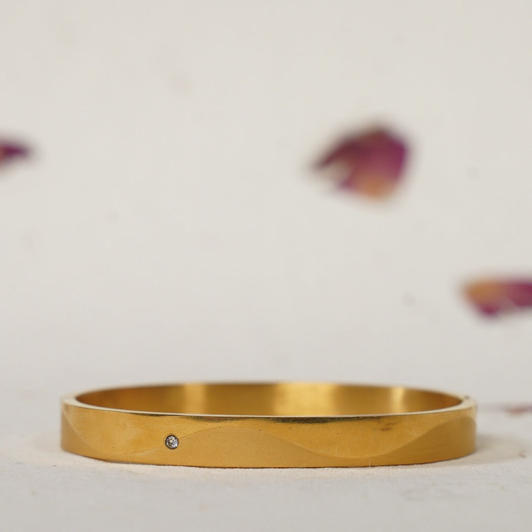Golden Aura Bangle