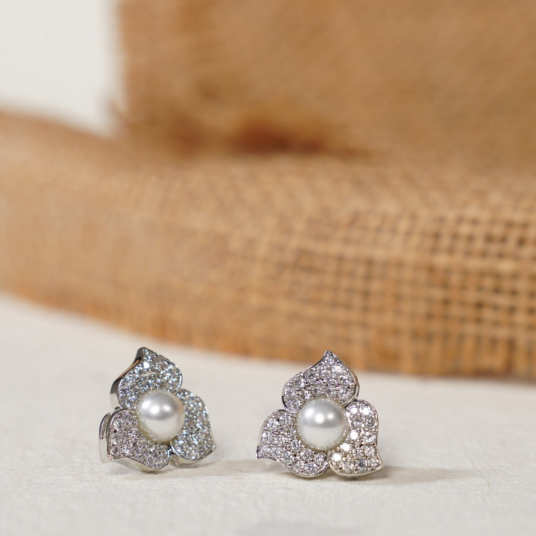 Pearl Blossom Elegance