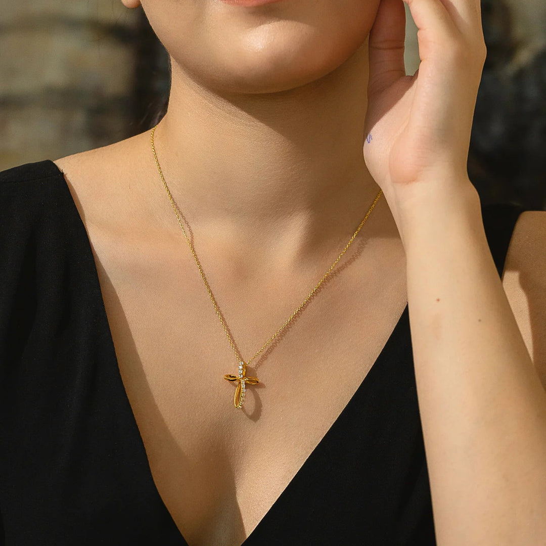 Infinity Necklace & 18K Gold Plated