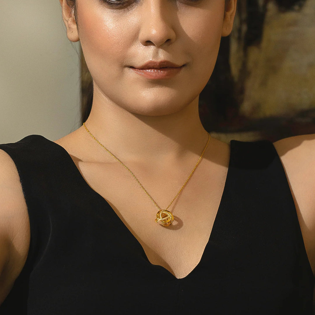 Love Knot Necklace Silver & 18K Gold Plated