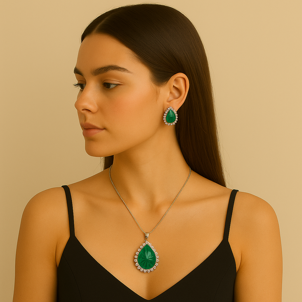 Elegant Green Teardrop Pendant Set